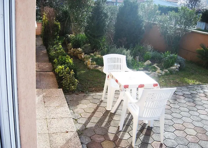 Appartement Charming For Couples Near Ac Parking